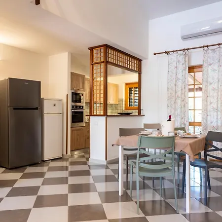 Holiday home Clizia