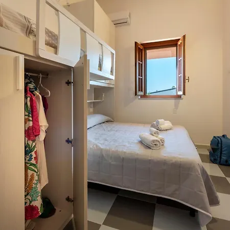 Holiday home Clizia Campofelice Di Roccella